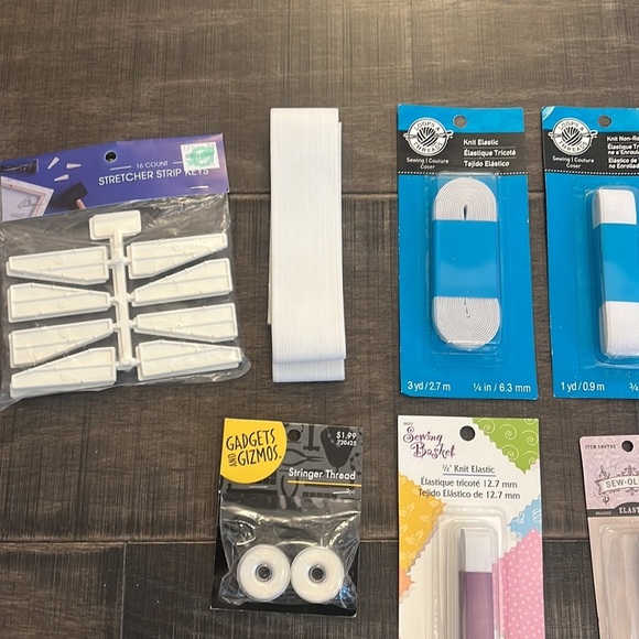 NWT BUNDLE OF SEWING MATERIAL (Elastic bands , scotch fasteners zippers threads - Picture 8 of 16
